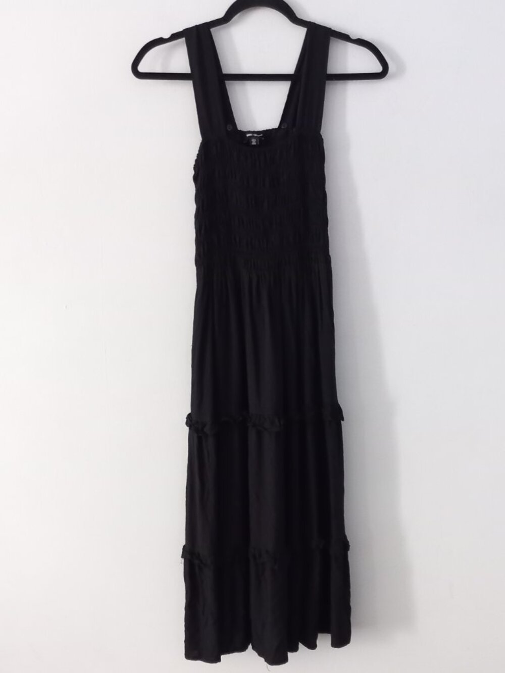 SAINT AND SOFIA black stretchy tiered dress